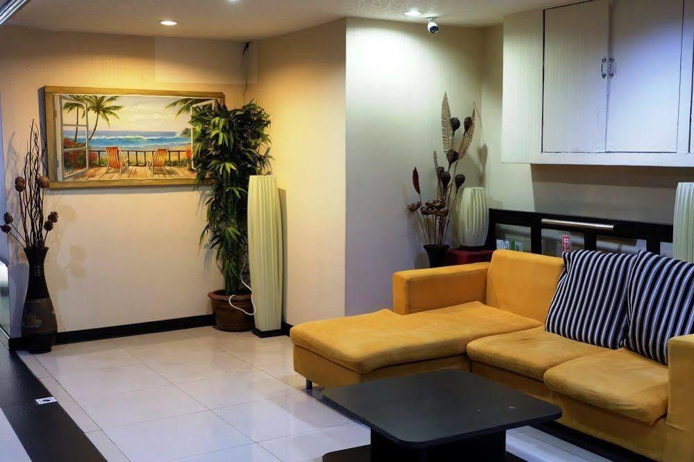 בנגקוק Everest Boutique Hotel מראה חיצוני תמונה