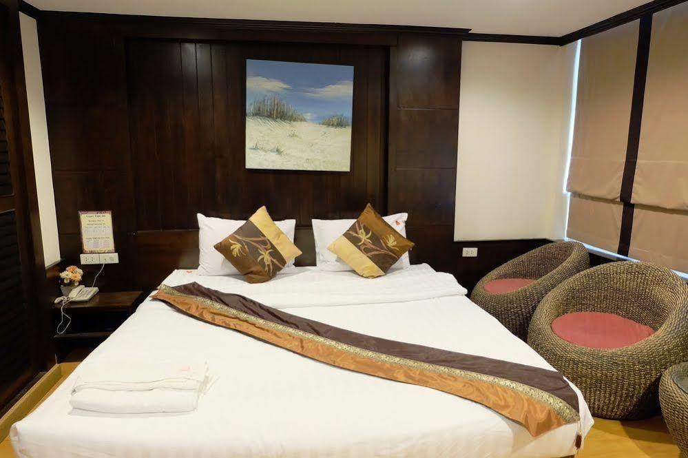 בנגקוק Everest Boutique Hotel מראה חיצוני תמונה
