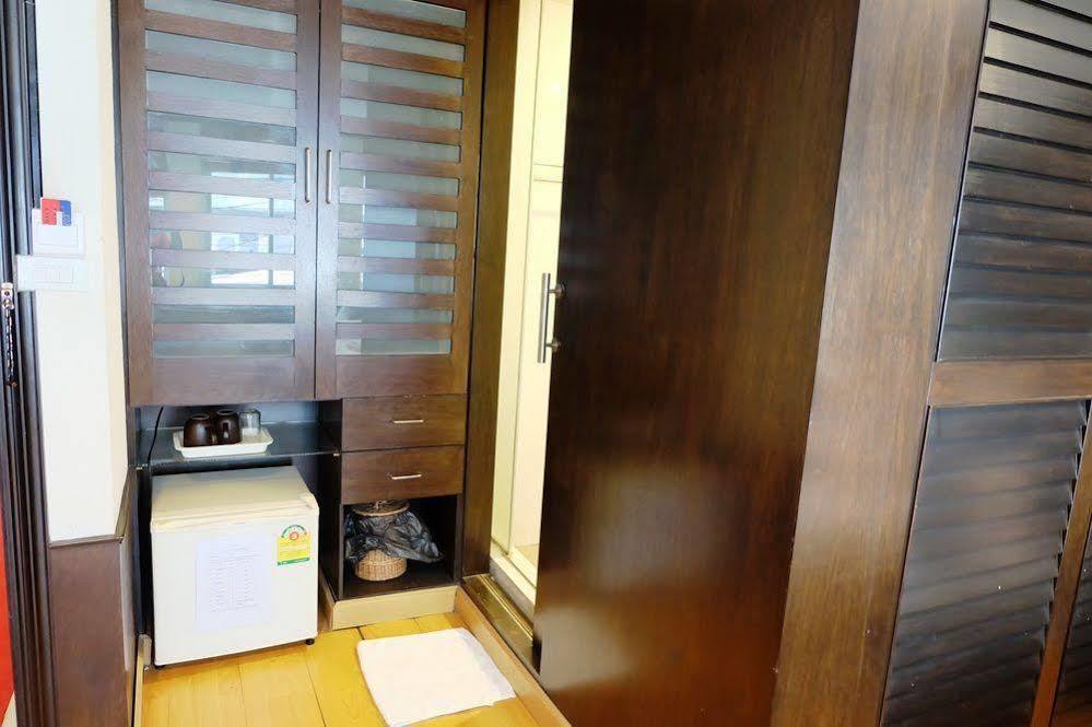 בנגקוק Everest Boutique Hotel מראה חיצוני תמונה